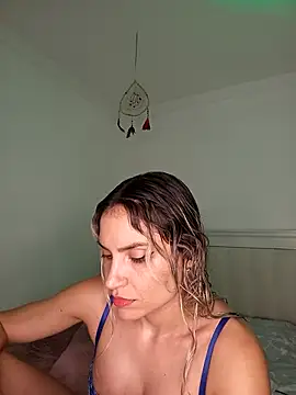 Snapshot of ASHLEY_BLAIR chatting on February 5, 2026, 7:43 pm ASHLEY BLAIR online show from February 5, 2026, 7:43 pm