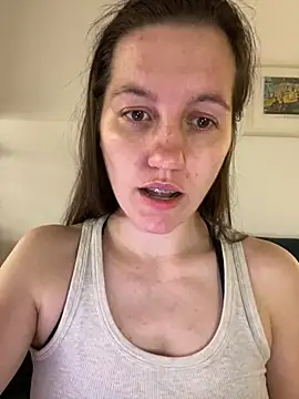 Nicole-Ray online show from September 12, 2025, 6:07 pm