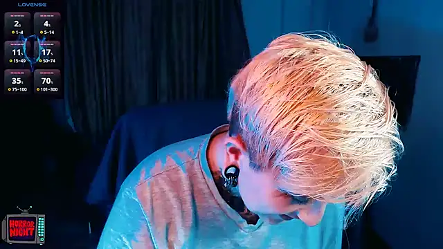 Marieblueeyes online show from December 19, 2025, 12:25 am