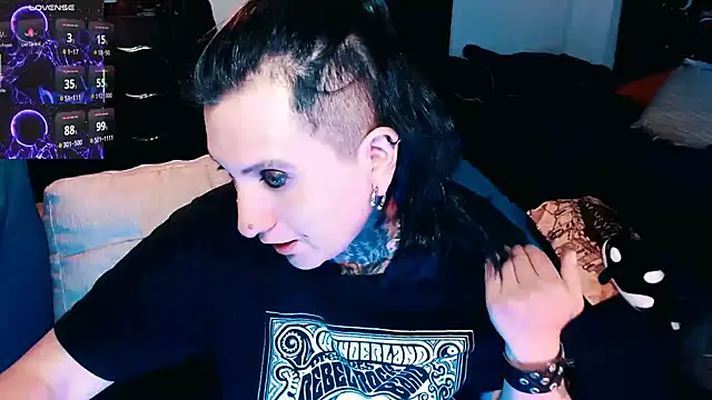 Marieblueeyes online show from September 26, 2025, 4:19 am