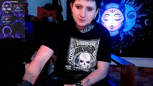 Marieblueeyes online show from March 23, 2025, 4:49 am