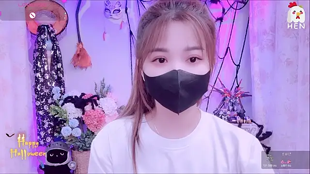 hen237 online show from October 31, 2025, 1:24 am