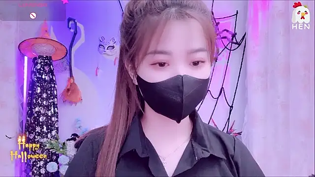 hen237 online show from November 5, 2025, 12:47 am