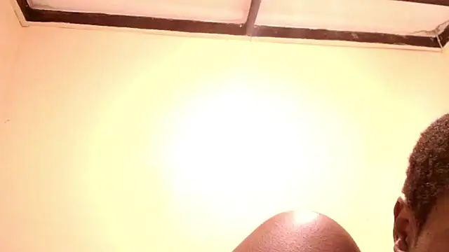 Queen BootyXXX online show from July 8, 2026, 4:02 am
