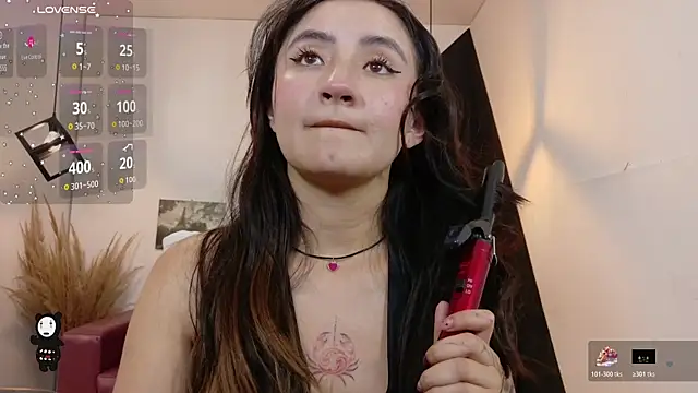 Perla Campbell online show from November 13, 2025, 7:07 pm