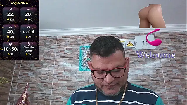 Snapshot of SexDiffrent chatting on October 31, 2025, 6:37 pm SexDiffrent online show from October 31, 2025, 6:37 pm