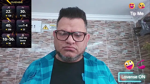 Snapshot of SexDiffrent chatting on November 14, 2025, 3:59 pm SexDiffrent online show from November 14, 2025, 3:59 pm