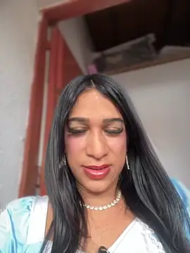 Ashly Miller online show from September 25, 2025, 7:53 pm