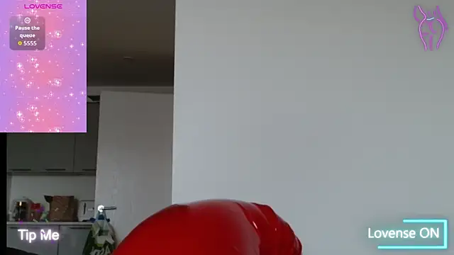 Snapshot of chelseablonde chatting on October 2, 2025, 12:08 pm chelseablonde online show from October 2, 2025, 12:08 pm