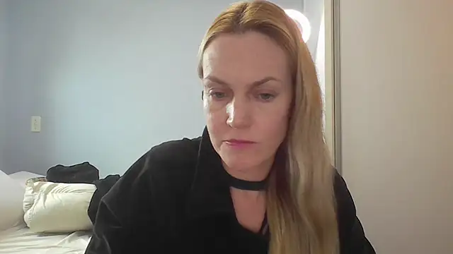 Annylove1 online show from May 28, 2026, 10:54 am