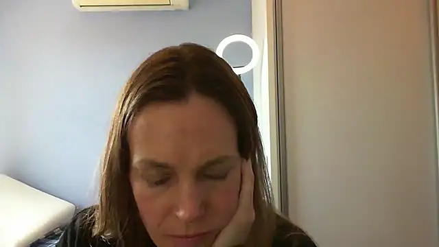 Annylove1 online show from October 22, 2025, 5:12 pm