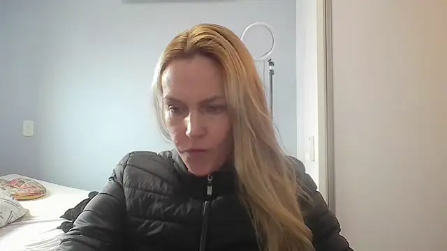 Annylove1 online show from June 24, 2026, 12:48 pm