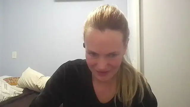 Annylove1 online show from June 28, 2026, 12:28 am