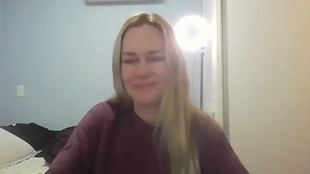 Annylove1 online show from July 13, 2026, 12:26 pm