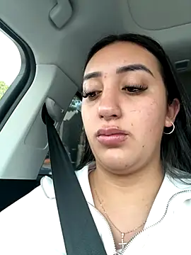 Snapshot of Hannahoff chatting on December 20, 2025, 8:22 pm Hannahoff online show from December 20, 2025, 8:22 pm