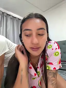 Snapshot of Hannahoff chatting on February 2, 2026, 1:21 pm Hannahoff online show from February 2, 2026, 1:21 pm