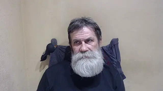 AlexNudo online show from April 7, 2026, 6:32 pm