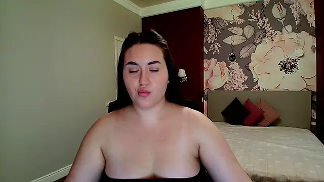 Snapshot of Roxie_Bradley chatting on September 29, 2025, 5:58 am Roxie Bradley online show from September 29, 2025, 5:58 am