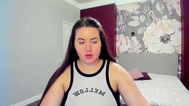 Snapshot of Roxie_Bradley chatting on October 20, 2025, 5:42 am Roxie Bradley online show from October 20, 2025, 5:42 am