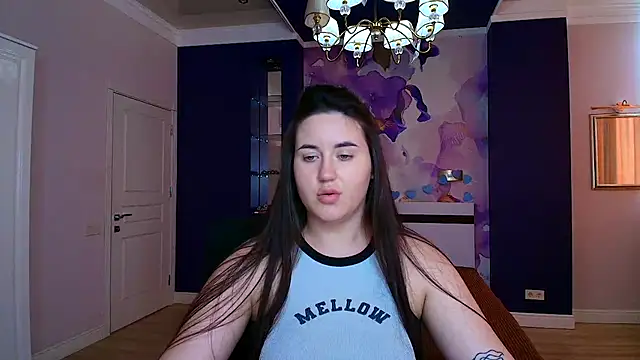 Snapshot of Roxie_Bradley chatting on March 14, 2025, 12:51 pm Roxie Bradley online show from March 14, 2025, 12:51 pm