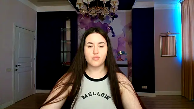 Snapshot of Roxie_Bradley chatting on March 21, 2025, 7:11 am Roxie Bradley online show from March 21, 2025, 7:11 am