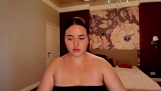 Snapshot of Roxie_Bradley chatting on September 24, 2025, 5:47 am Roxie Bradley online show from September 24, 2025, 5:47 am