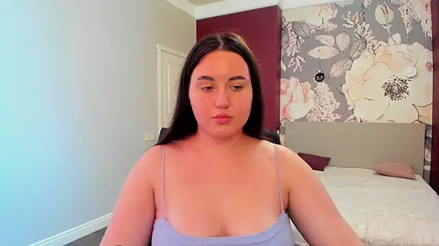 Snapshot of Roxie_Bradley chatting on November 14, 2025, 7:45 am Roxie Bradley online show from November 14, 2025, 7:45 am