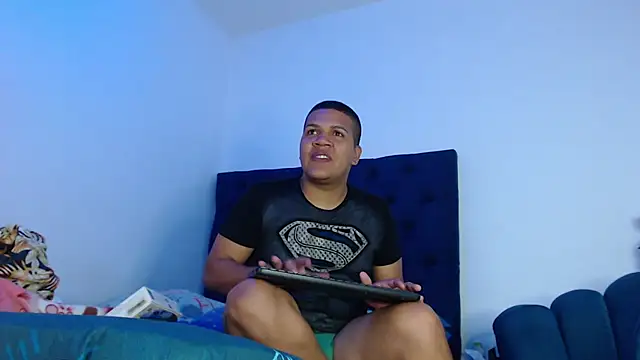 Snapshot of StevanHouston chatting on December 6, 2024, 3:28 pm StevanHouston online show from December 6, 2024, 3:28 pm