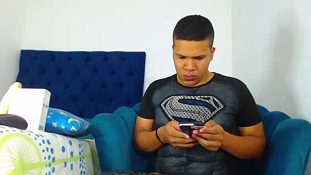 Snapshot of StevanHouston chatting on January 5, 2025, 2:08 pm StevanHouston online show from January 5, 2025, 2:08 pm