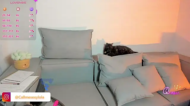 Im sophiie online show from May 14, 2026, 11:46 pm