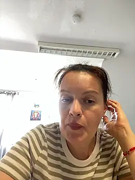 LoveNBloom online show from June 2, 2026, 11:32 am