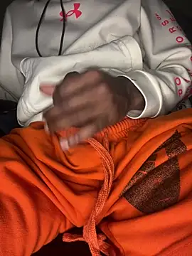 Snapshot of SlxmXBlxck chatting on February 12, 2025, 5:37 am SlxmXBlxck online show from February 12, 2025, 5:37 am