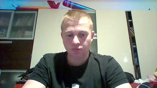 Matttthees online show from October 12, 2025, 9:27 pm