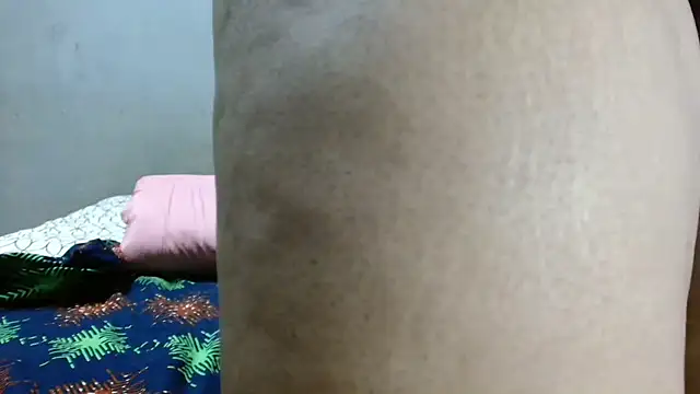 Snapshot of BeejayLoverxx chatting on February 11, 2026, 9:25 pm BeejayLoverxx online show from February 11, 2026, 9:25 pm