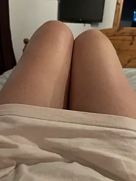 Snapshot of sweetmystery1 chatting on February 9, 2026, 4:05 pm sweetmystery1 online show from February 9, 2026, 4:05 pm