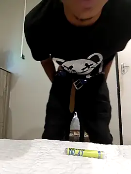 Snapshot of Emkay_DaBoss chatting on March 1, 2026, 4:40 pm Emkay DaBoss online show from March 1, 2026, 4:40 pm