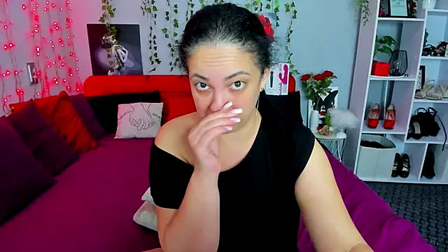 DarlingMilf online show from October 9, 2025, 6:08 pm