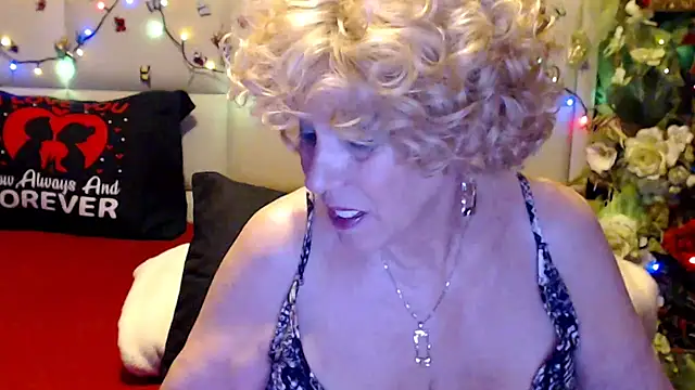 HappyWomanOn online show from March 7, 2026, 10:37 pm