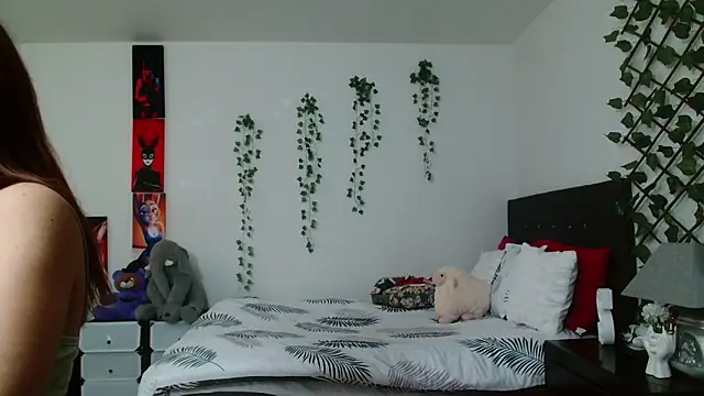 Pinkye skarlet online show from September 8, 2025, 3:33 pm