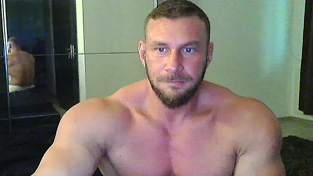 Snapshot of muscularkevin chatting on November 2, 2025, 2:11 pm muscularkevin online show from November 2, 2025, 2:11 pm