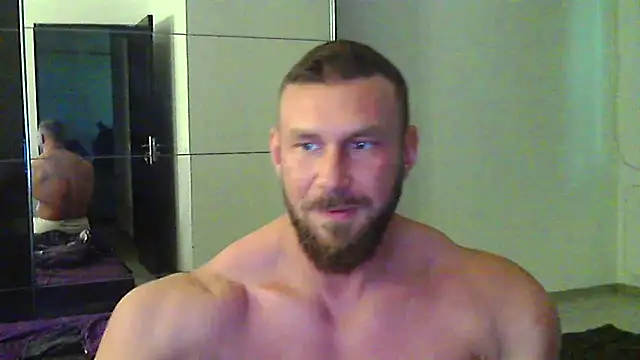 Snapshot of muscularkevin chatting on May 2, 2026, 3:28 pm muscularkevin online show from May 2, 2026, 3:28 pm