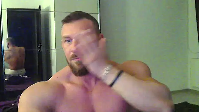 Snapshot of muscularkevin chatting on May 2, 2026, 3:23 am muscularkevin online show from May 2, 2026, 3:23 am