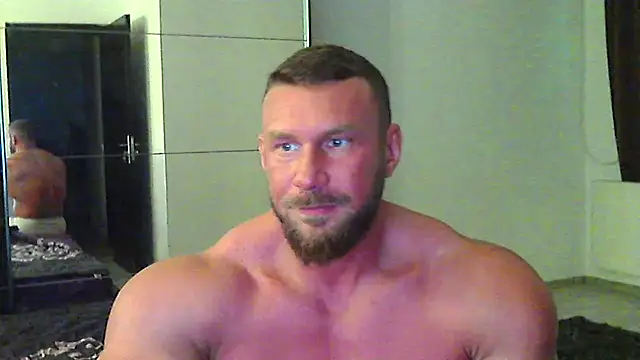 muscularkevin online show from April 9, 2026, 1:17 pm