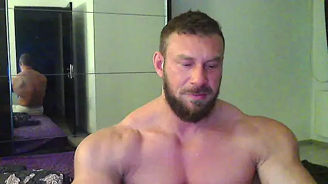 Snapshot of muscularkevin chatting on April 24, 2026, 3:41 am muscularkevin online show from April 24, 2026, 3:41 am