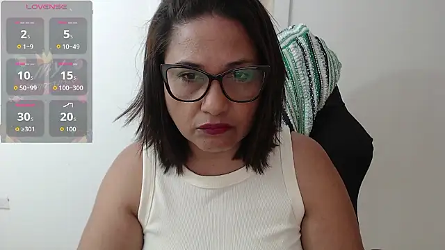 Snapshot of Katha_Marck chatting on January 7, 2026, 12:54 pm Katha Marck online show from January 7, 2026, 12:54 pm