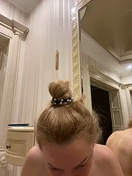 Snapshot of Amazoniiaa chatting on March 14, 2025, 6:18 pm Amazoniiaa online show from March 14, 2025, 6:18 pm