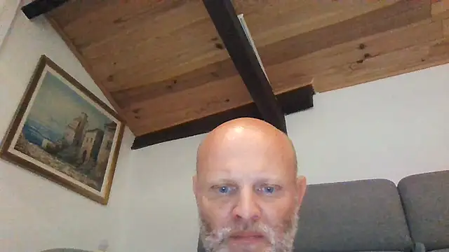 davigochi77bcn online show from July 27, 2026, 10:28 pm