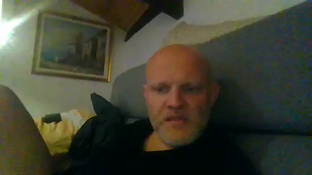 davigochi77bcn online show from February 7, 2026, 8:17 pm