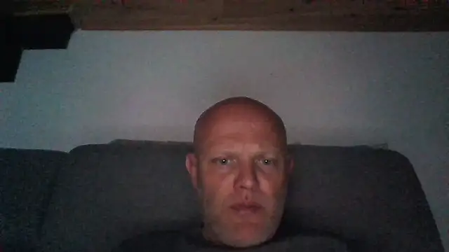 davigochi77bcn online show from May 5, 2026, 9:29 pm