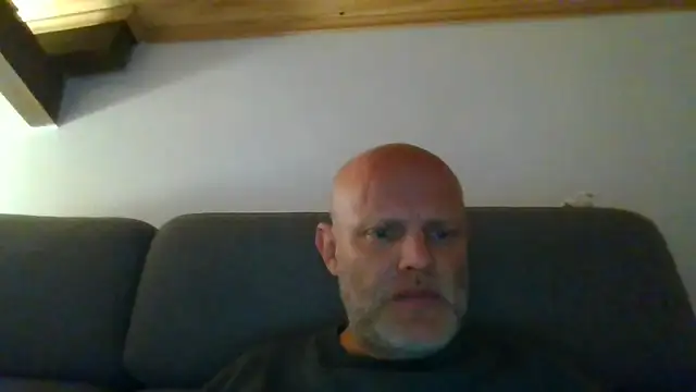 davigochi77bcn online show from February 25, 2026, 8:52 pm